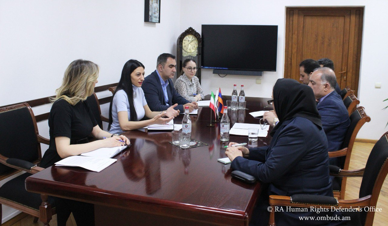 Անահիտ Մանասյանը հանդիպում է ունեցել Իրանի դեսպանի հետ