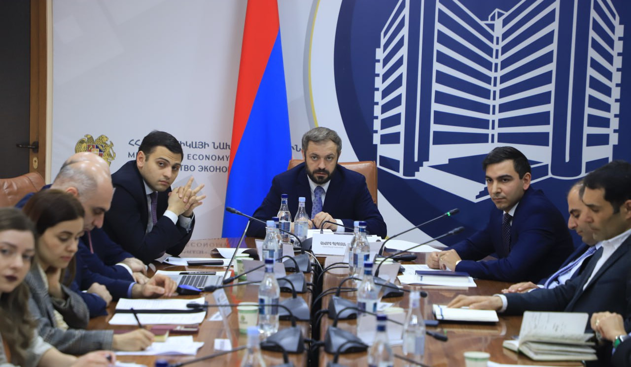 Պապոյանի գլխավորությամբ կայացել է ՓՄՁ ենթախորհրդի հերթական նիստը