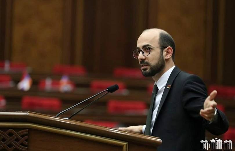 Չի կարող Ադրբեջանի հետ սահմանազատման գործընթաց լինել՝ առանց իրավական հիմքերի․ Հովհաննիսյան