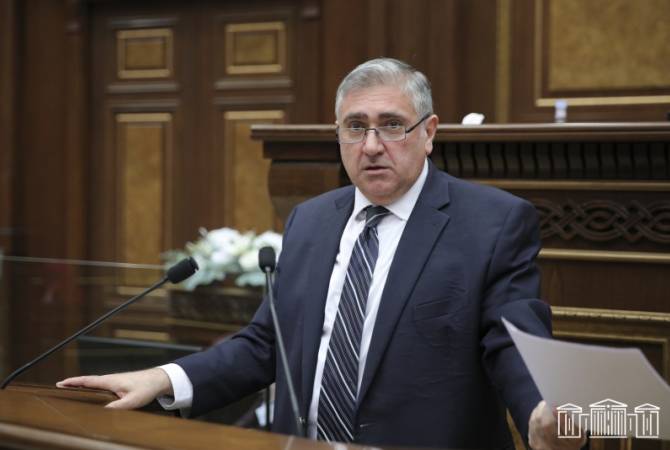 Խաչատրյանը հայտնել է, թե որ դեպքում վայր կդնեն մանդատները