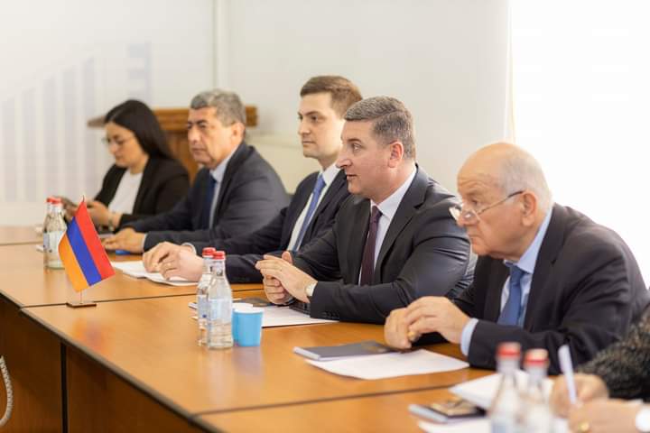 ՀՀ-ն ու Իրանը քննարկել են չվերթերի ավելացման հարցը