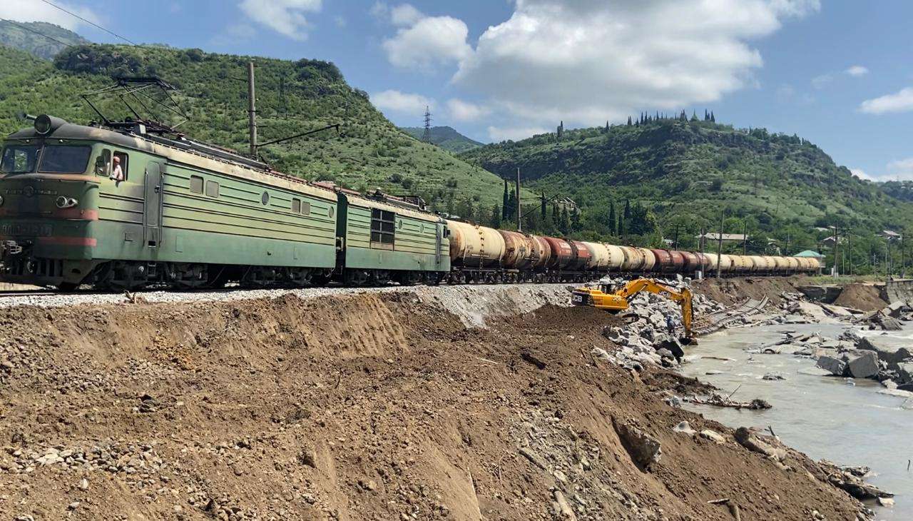 Երկաթուղային հաղորդակցությունը վերականգնվել է ջրհեղեղից հետո. ՀԿԵ