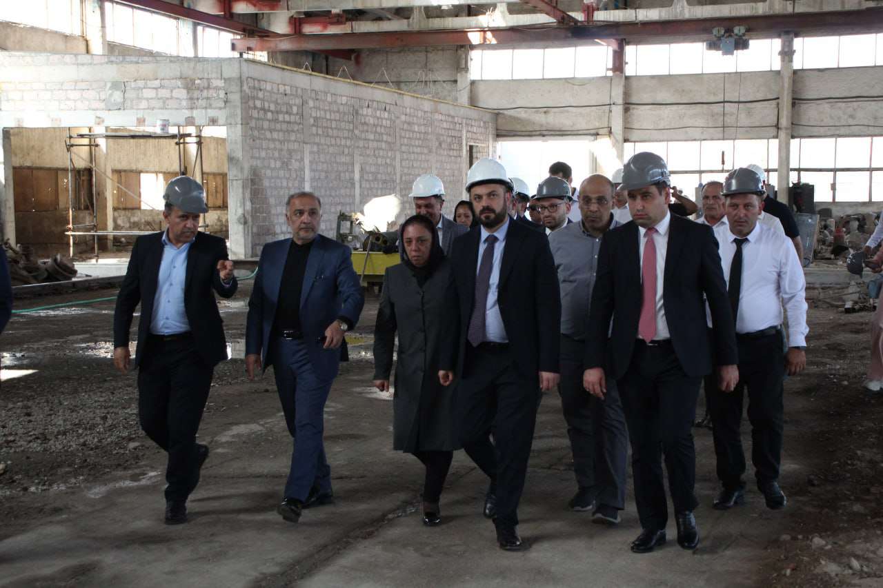 Պապոյանն այցելել է Քարակերտի մետաղաձուլարան