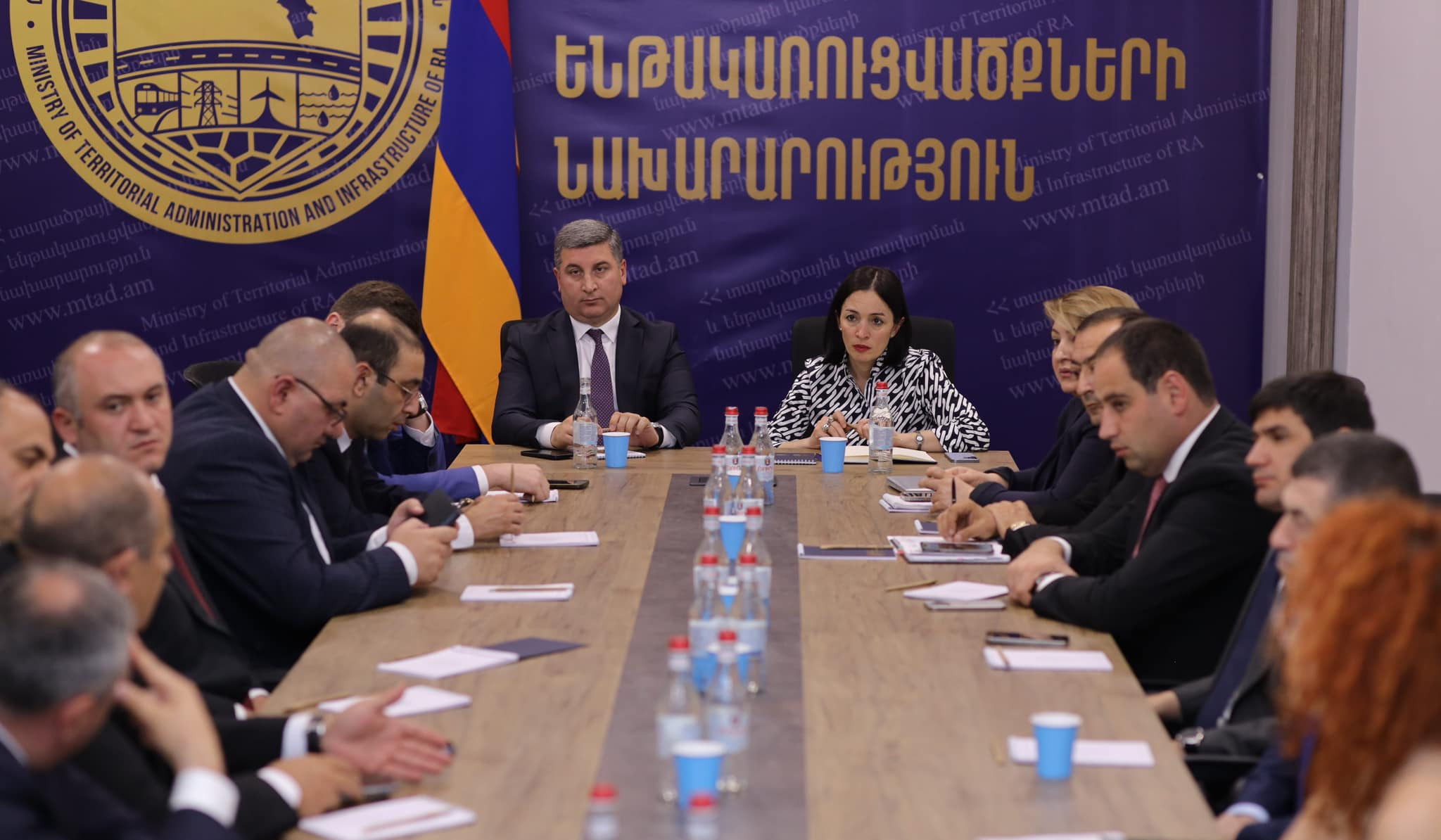 Քննարկվել են դպրոցների կառավարման նոր մոդելին առնչվող հարցեր