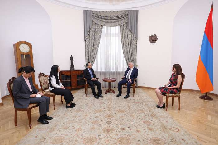 Մհեր Գրիգորյանը հանդիպում է ունեցել Չինաստանի դեսպանի հետ