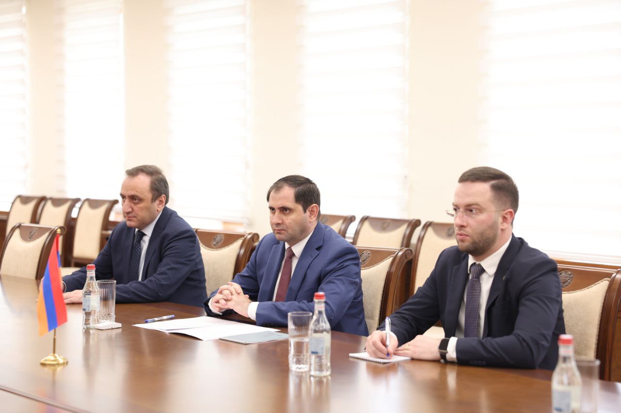 Սուրեն Պապիկյանն ընդունել է ԻԻՀ դեսպանին
