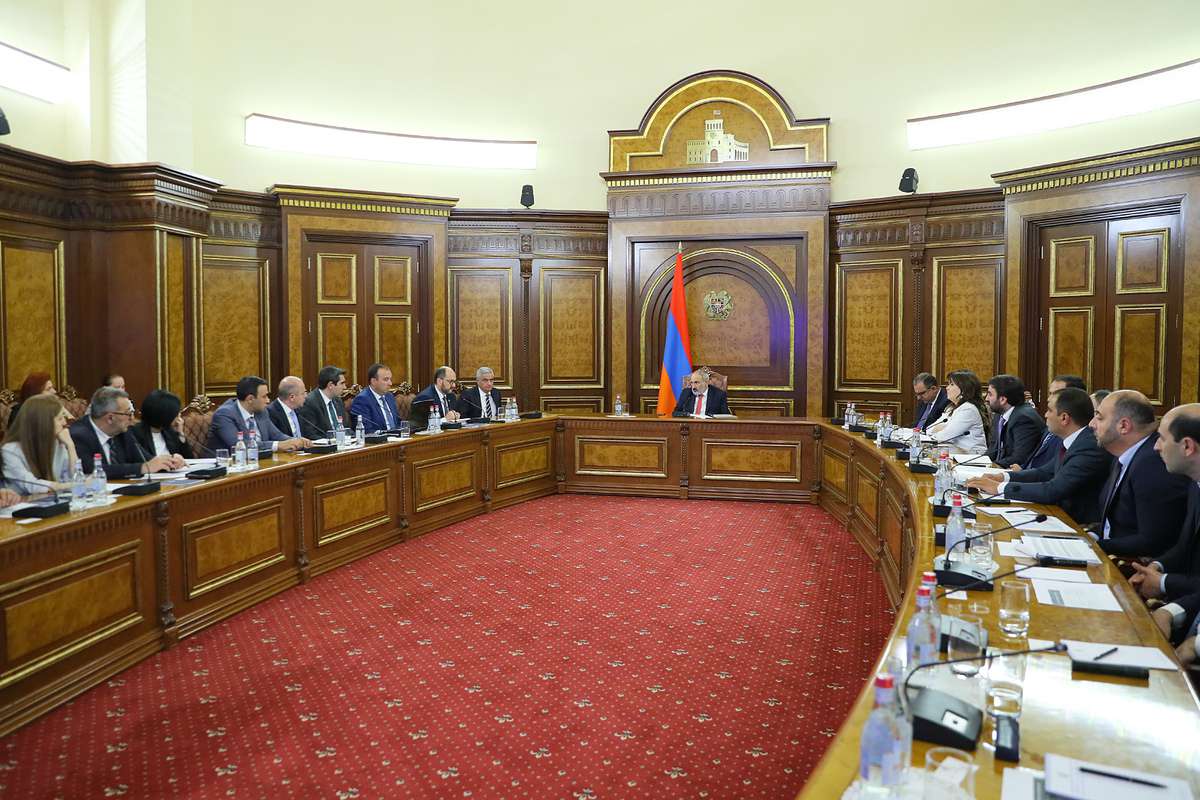 «Քաղաքացիների դիմումներն ահռելի տեղեկատվություն են պարունակում երկրում տեղի ունեցողի մասին»․ վարչապետ