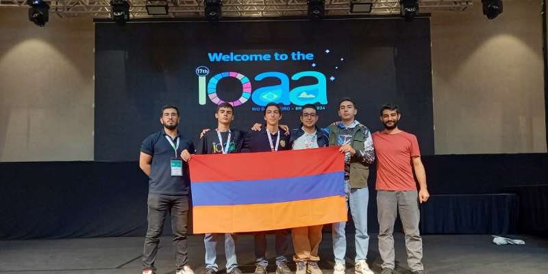 3 բրոնզե մեդալ` Աստղագիտության և աստղաֆիզիկայի միջազգային օլիմպիադայից