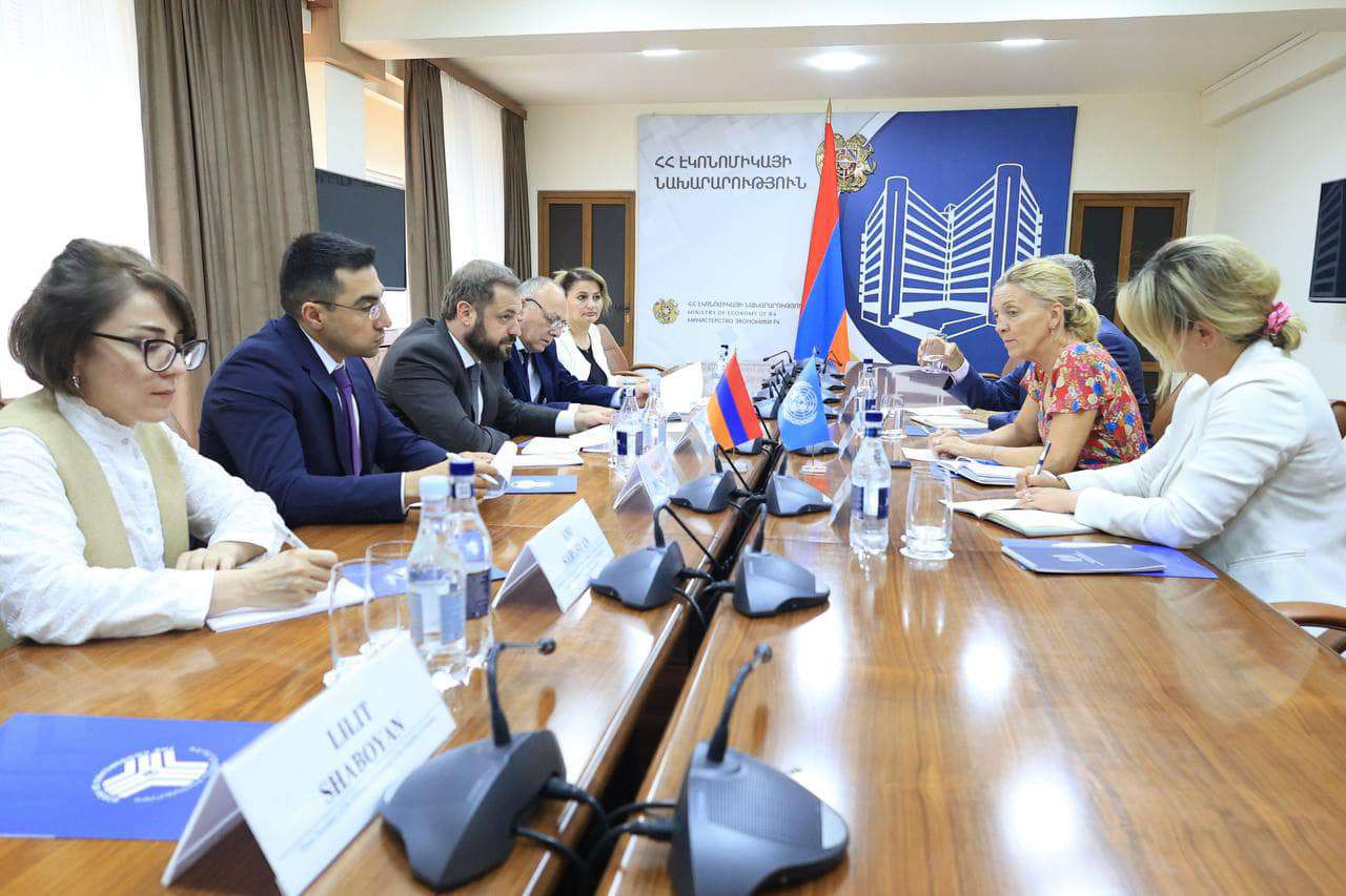 ԱԶԲ ներկայացուցիչների հետ քննարկվել է Սիսիան-Քաջարան ճանապարհի կառուցման մանրամասները