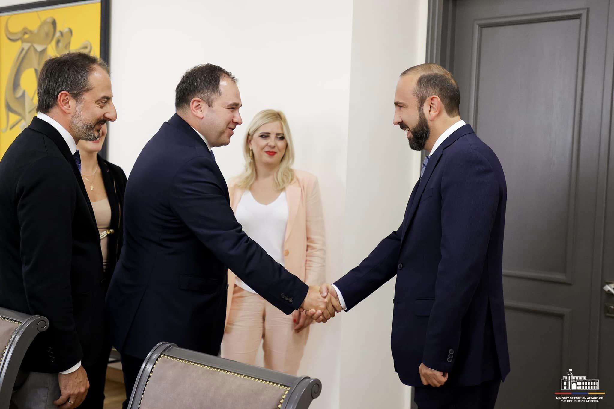 Մենք հիրավի գտնվում ենք կարևոր խաչմերուկում. Միրզոյան