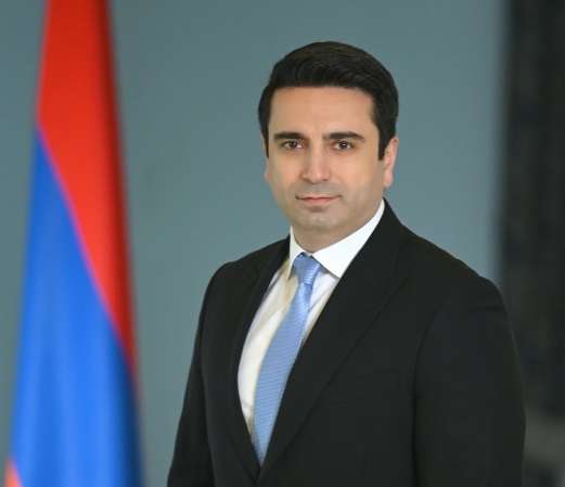 Կրթությունը մի յուրահատուկ բանալի է․ Ալեն Սիմոնյանի ուղերձը