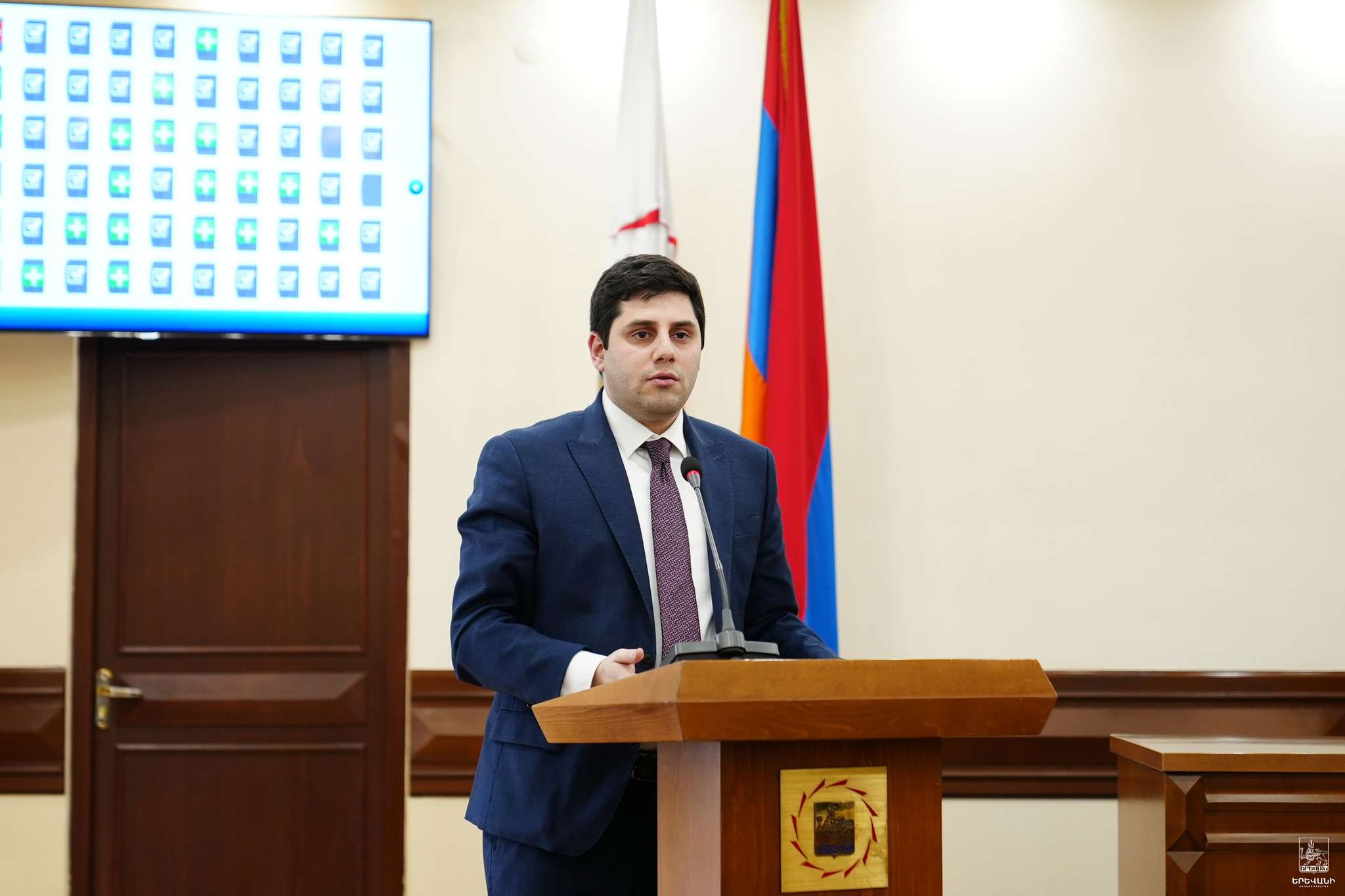 «Առաջարկեիք՝ տրանսպորտն ընդհանրապես անվճար դարձնել». փոխքաղաքապետը՝ ընդդիմադիրներին