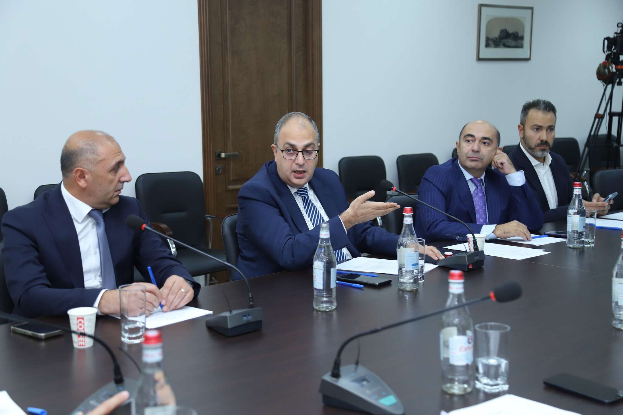 «Սա աղճատելու է սահմանադրության բովանդակությունը, ավելի է խճճում կանոնակարգումները». պատգամավոր