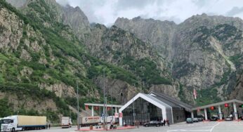 Լարսը բաց է բոլոր մեքենաների համար