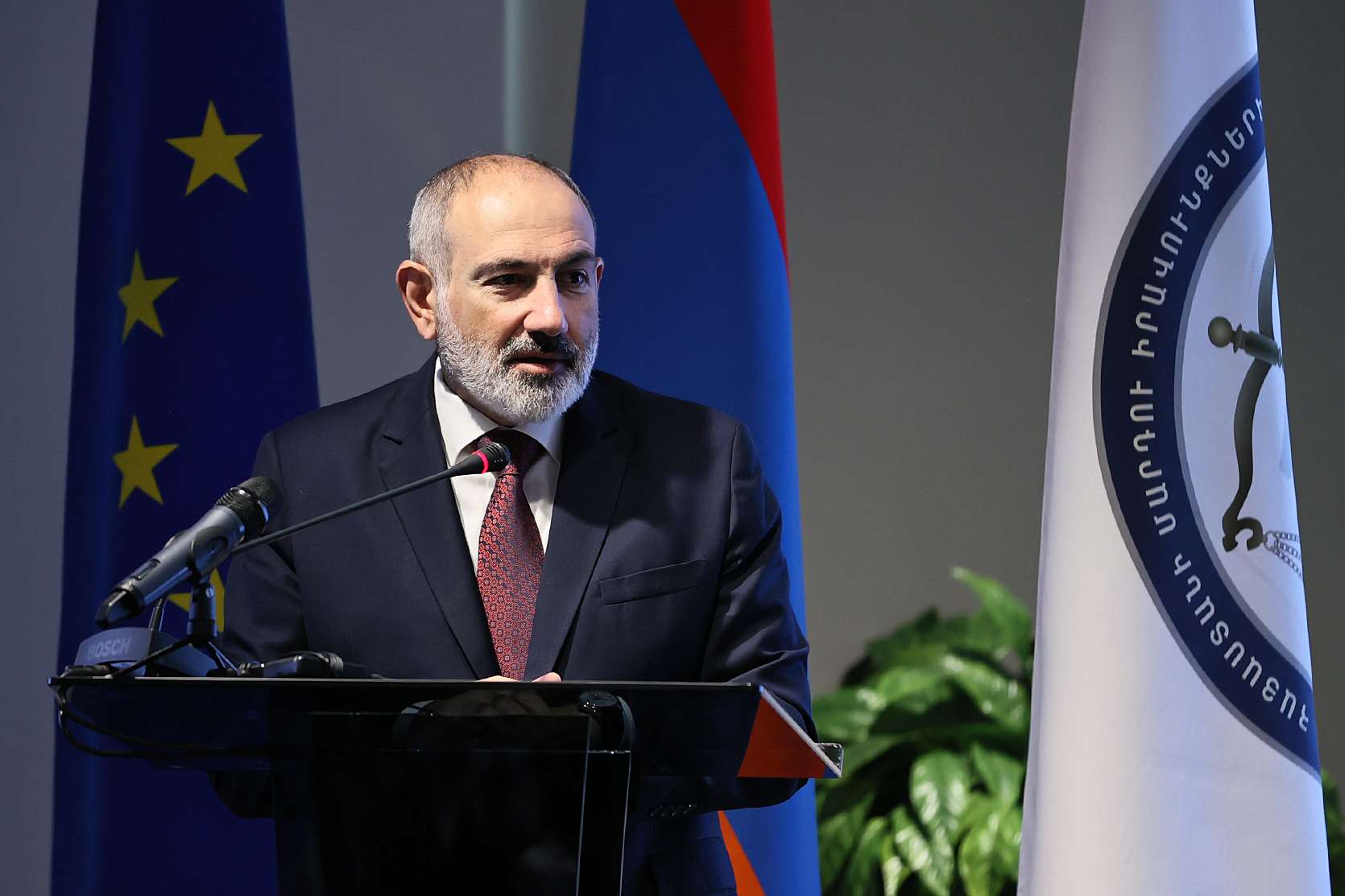 «Պետք է իրավունքի ստանդարտ ունենանք». վարչապետ