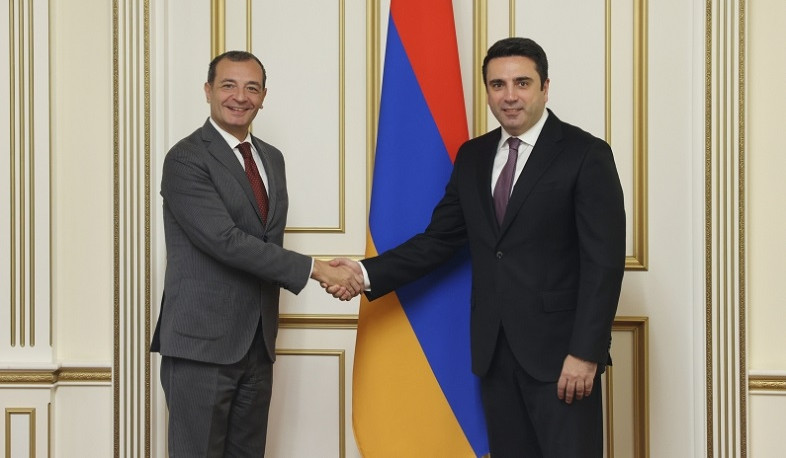 Ալեն Սիմոնյանը հրաժեշտի հանդիպում է ունեցել ՀՀ-ում Իտալիայի հետ