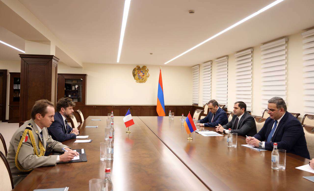 Պապիկյանն ընդունել է ՀՀ-ում Ֆրանսիայի դեսպանին