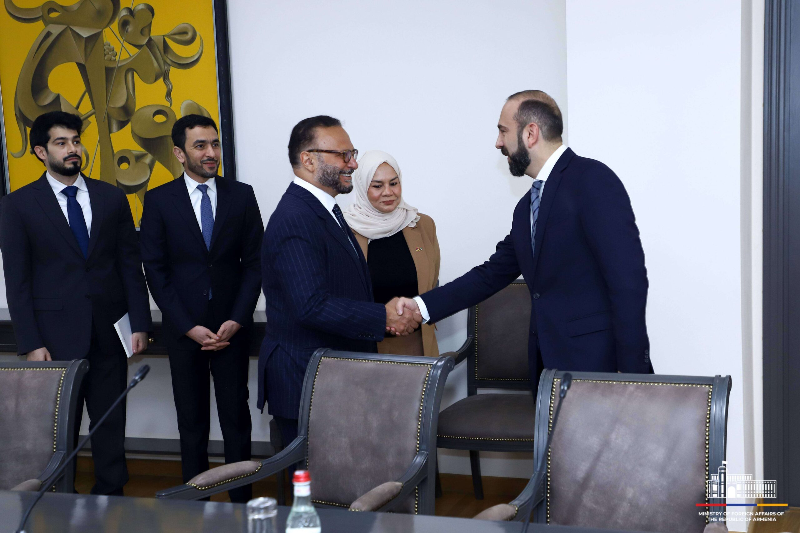 Արարատ Միրզոյանը հանդիպում է ունեցեկ Անվար Գարգաշի հետ