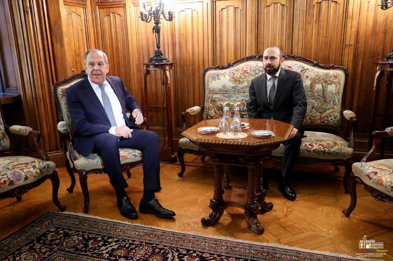 Մեկնարկել է Միրզոյան-Լավրով հանդիպումը
