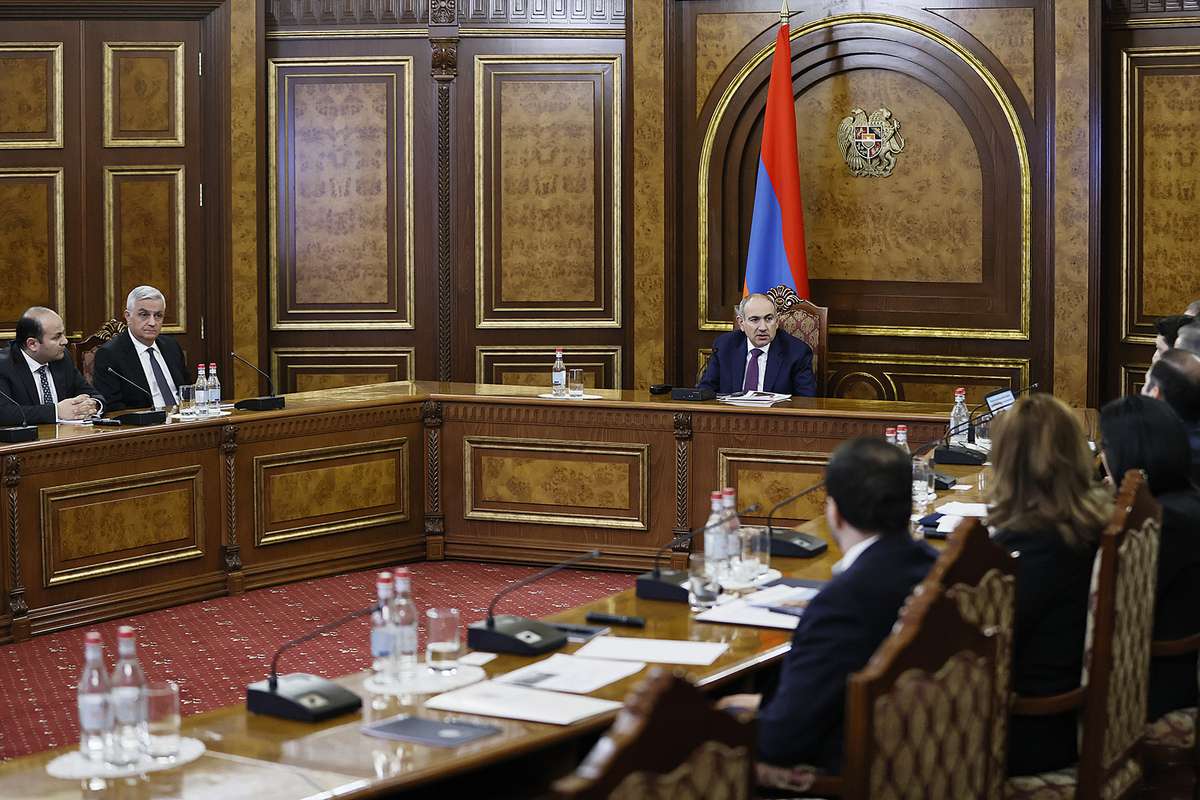 Անդրադարձ է կատարվել անկանխիկ գործառնությունների ներկա մակարդակին