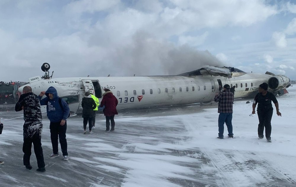 Տորոնտոյում Delta Airlines-ի ինքնաթիռը շրջվել է վայրէջք կատարելիս