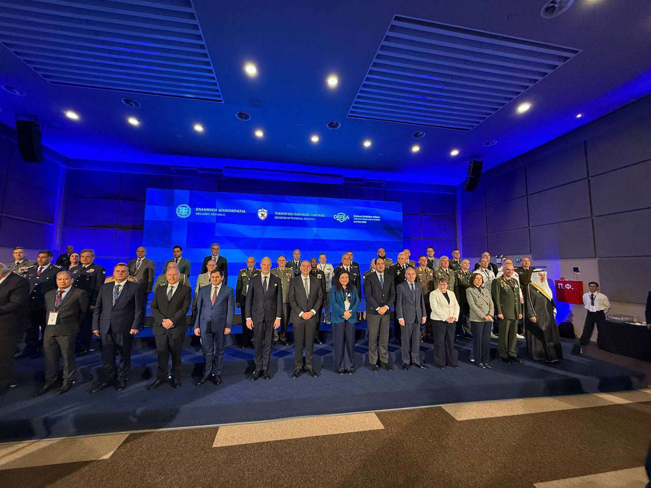 Պապիկյանը մասնակցել է «DEFEA-2025» պաշտպանական ցուցահանդեսի բացման արարողությանը