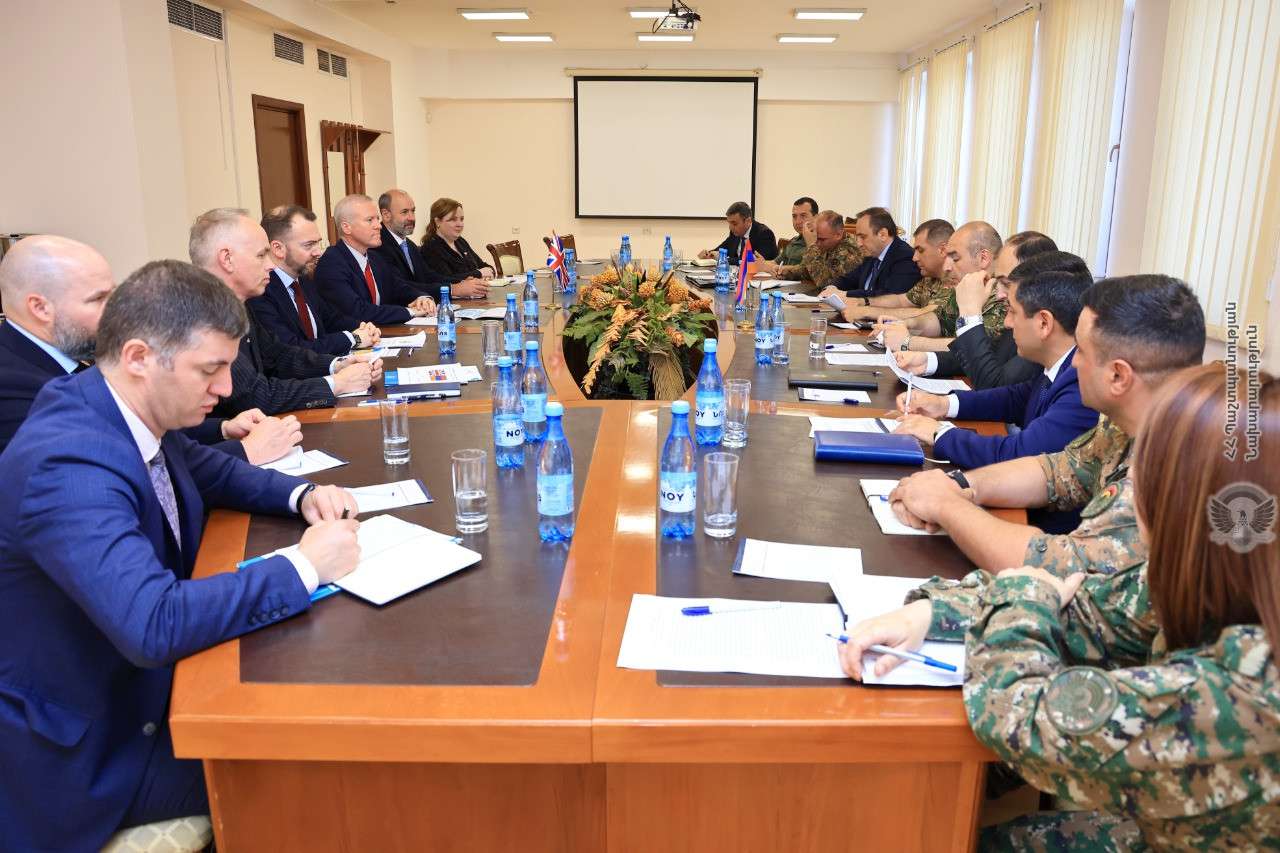 Տեղի են ունեցել ՀՀ-ՄԹ պաշտպանական հերթական խորհրդակցությունները