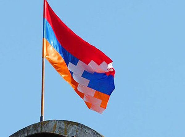 Արցախի պետական դրո՞շն է անարգվել