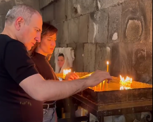 Դուք պղծում եք այդ տունը, կուսակրոնության ուխտը խախտելով. Փաշինյան