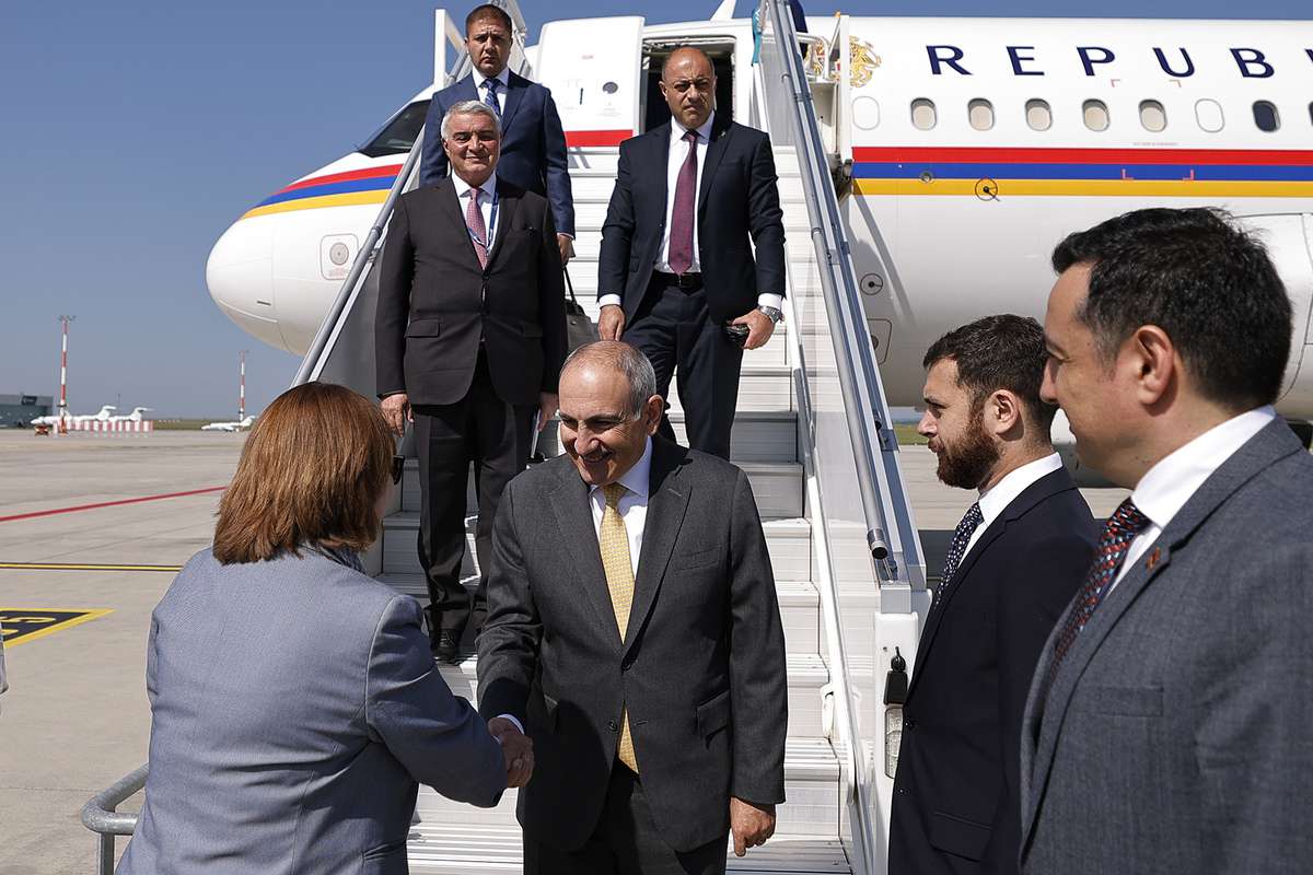 Վարչապետը ժամանել է Պրահա