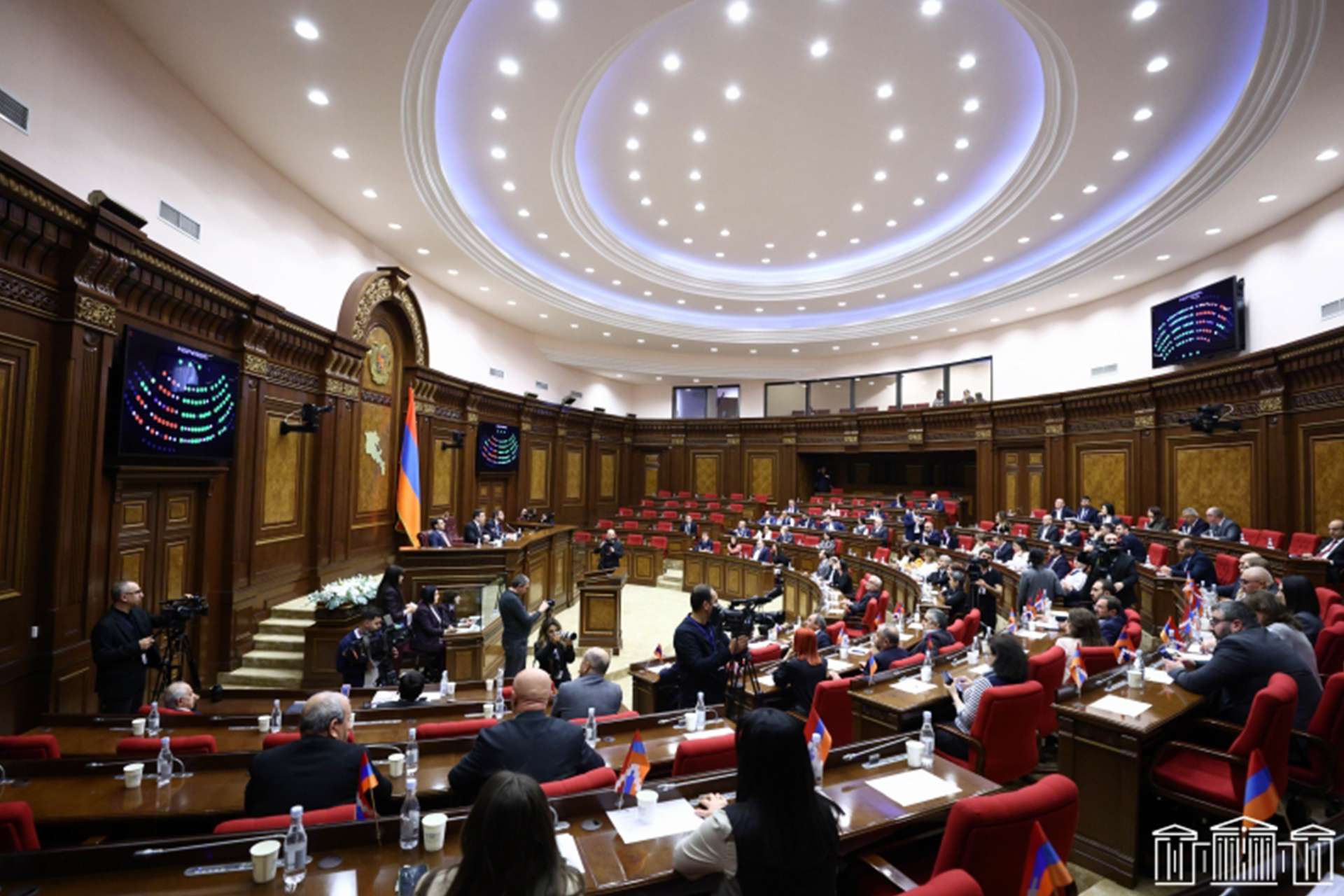 ԱԺ-ն հաստատեց բյուջեի կատարողականը