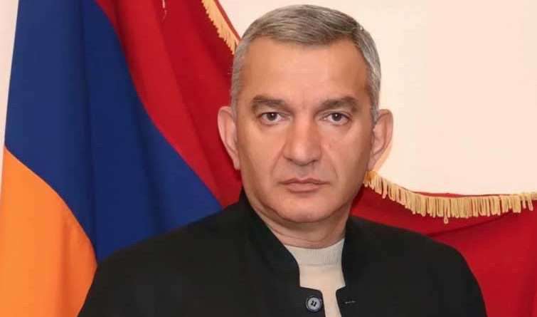 Առաջարկվում է Արտակ Գալստյանին զրկել մանդատից