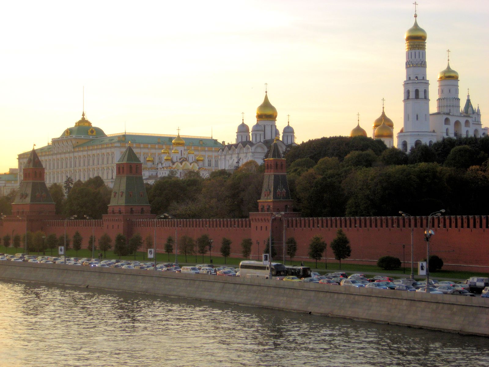 Ինչպես են ռուս ազգայնականները աշխատում անվտանգության ուժերի համար