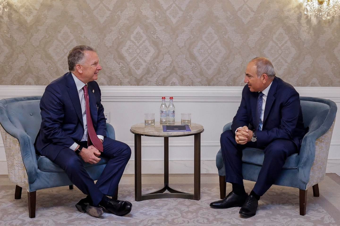 Փաշինյանը հանդիպում է ունեցել Ուիթքոֆի հետ