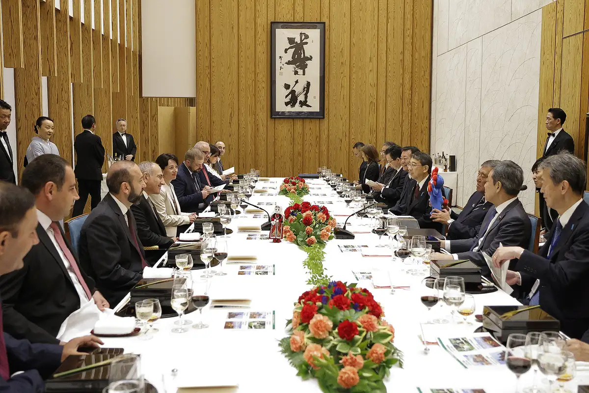 Ի պատիվ Նիկոլ Փաշինյանի՝ Ճապոնիայի վարչապետի անունից պաշտոնական ճաշ է տրվել