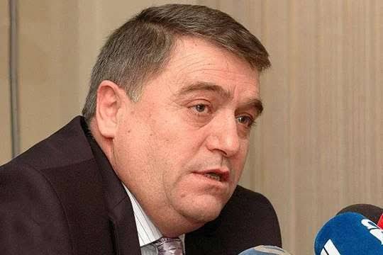 Էդ քաղաքական «կամիկաձեության» խորքում ի՞նչ կա. Աթանեսյան