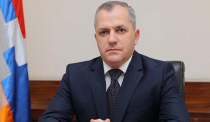 Սամվել Շահրամանյանը ԿԳՄՍ–ից պահանջում է հերքել, թե ինքն է ստորագրել Արցախի լուծարման փաստաթուղթը