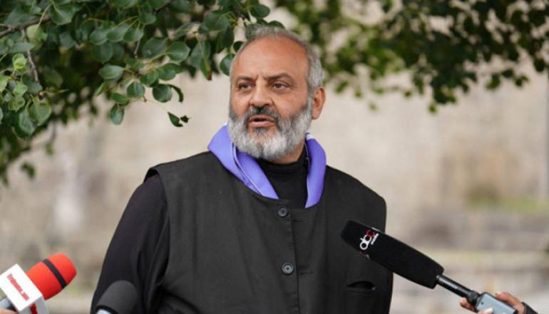 Չարիքը հանձնելու է Սյունիքը որպես միջանցք․ Բագրատ Սրբազան