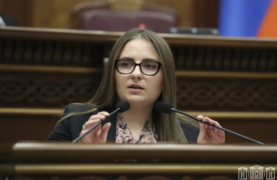 Իսպանական ամոթ եմ ապրում. Վարդանյան