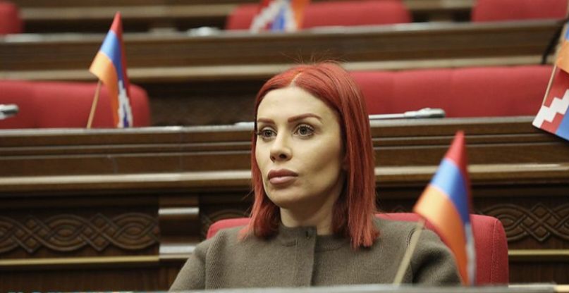 Դուք մի ամբողջ պատերազմ եք կեղծել, ձայնագրությունն ի՞նչ է, որ չկեղծեք. Խամոյան