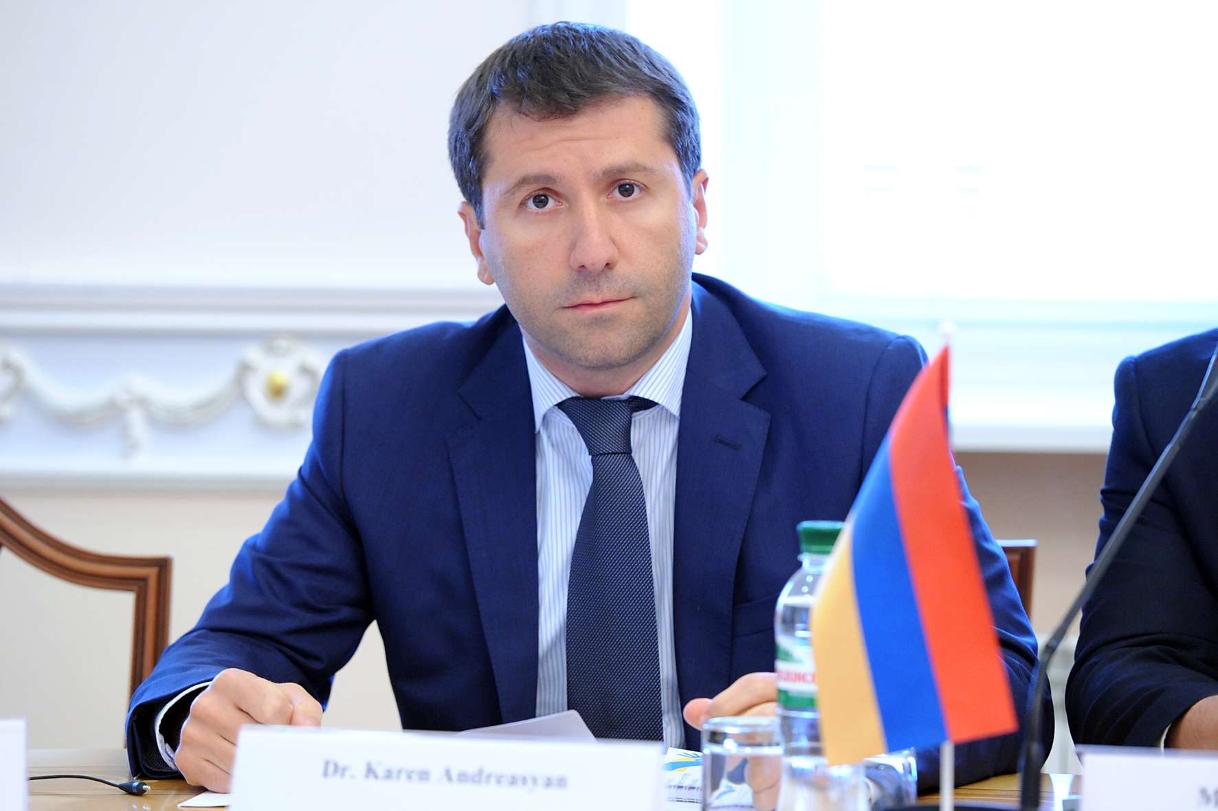 Առաջինը ես եմ վարչապետին SMS-ով տեղեկացրել իմ ցանկության մասին. Անդրեասյան