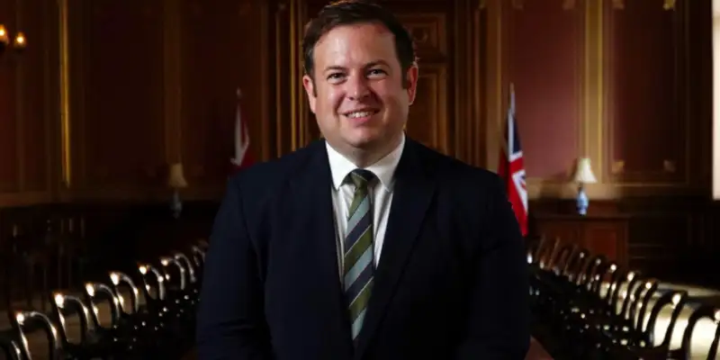 Լոնդոնը հետևում է ՀՀ կառավարության և Հայ Առաքելական եկեղեցու միջև զարգացումներին