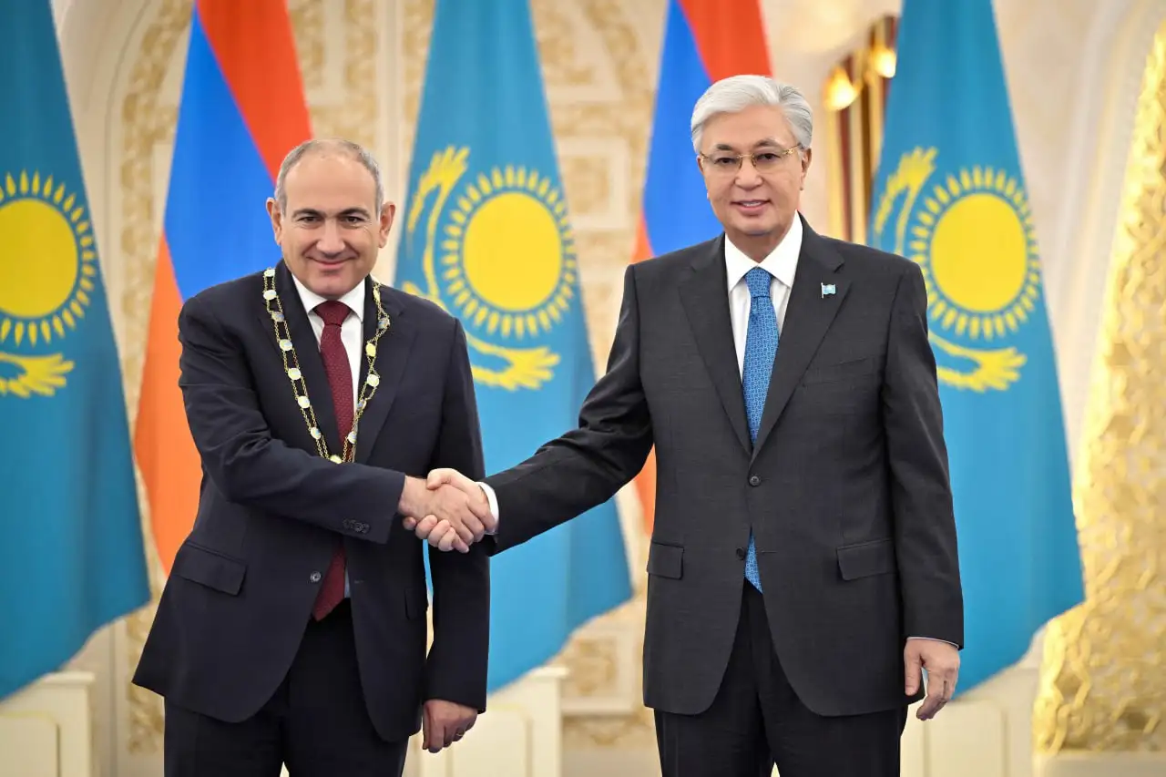 Տոկաևը Փաշինյանին պարգևատրել է «Ոսկե արծիվ» բարձրագույն պետական շքանշանով