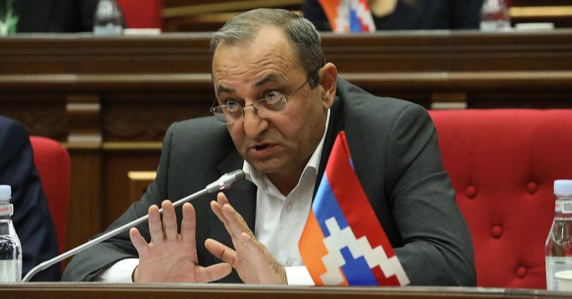 Էս մարդը, պարզվում է, չգիտի, որ իր նախարարության ֆունկցիան այլ է.  Մինասյանը՝  Խուդաթյանին