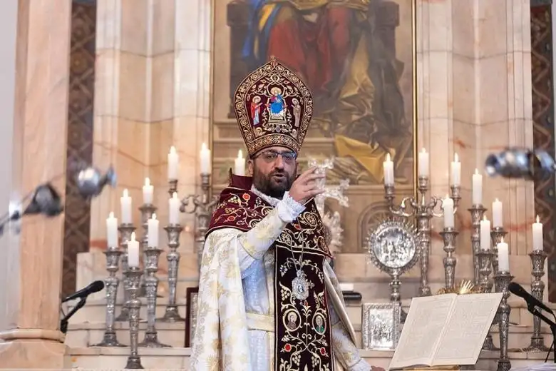 Ծառայությունը դադարեցնելու համար չի դիմի, բայց և չի բացառում, որ կգնա այդ քայլին