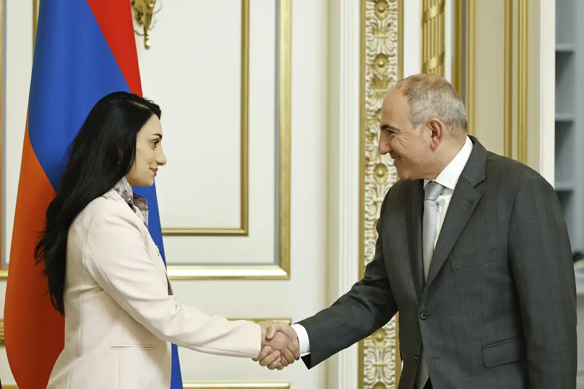 Վարչապետն ընդունել է Նազիկ Ավդալյանին