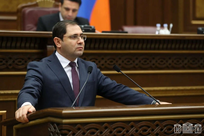 Ծառայողներն ու նրանց ծնողները պետք է ըմբռնումով մոտենան. Պապիկյան