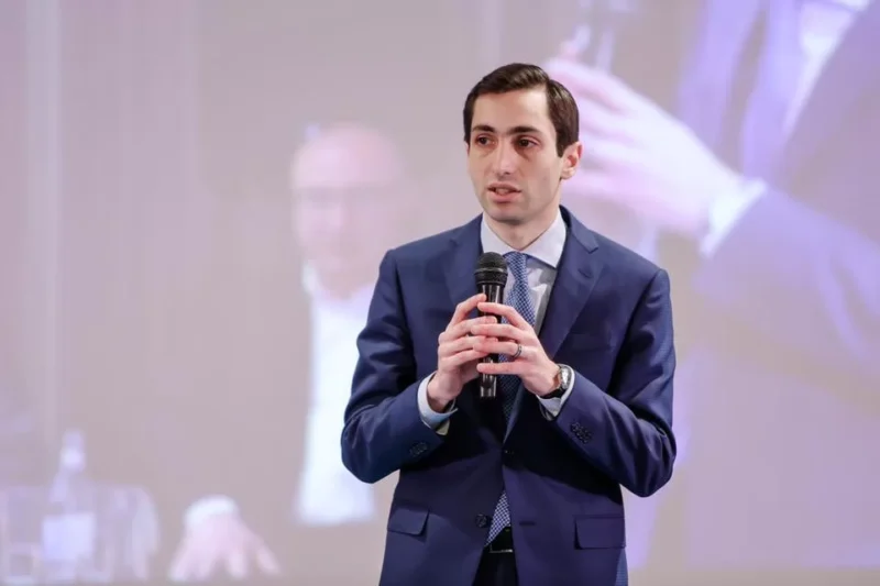 Կենտրոնական բանկը ի զորու չէ պաշտպանել մարդկանց բանկային զեղծարարությունից․ Դավիթ Խաժակյան