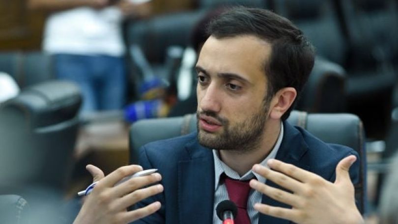 Մեղրիից հասել եմ Երևան. միակ քանդված ճանապարհները Երևանում էին. Դանիել Իոաննիսյան