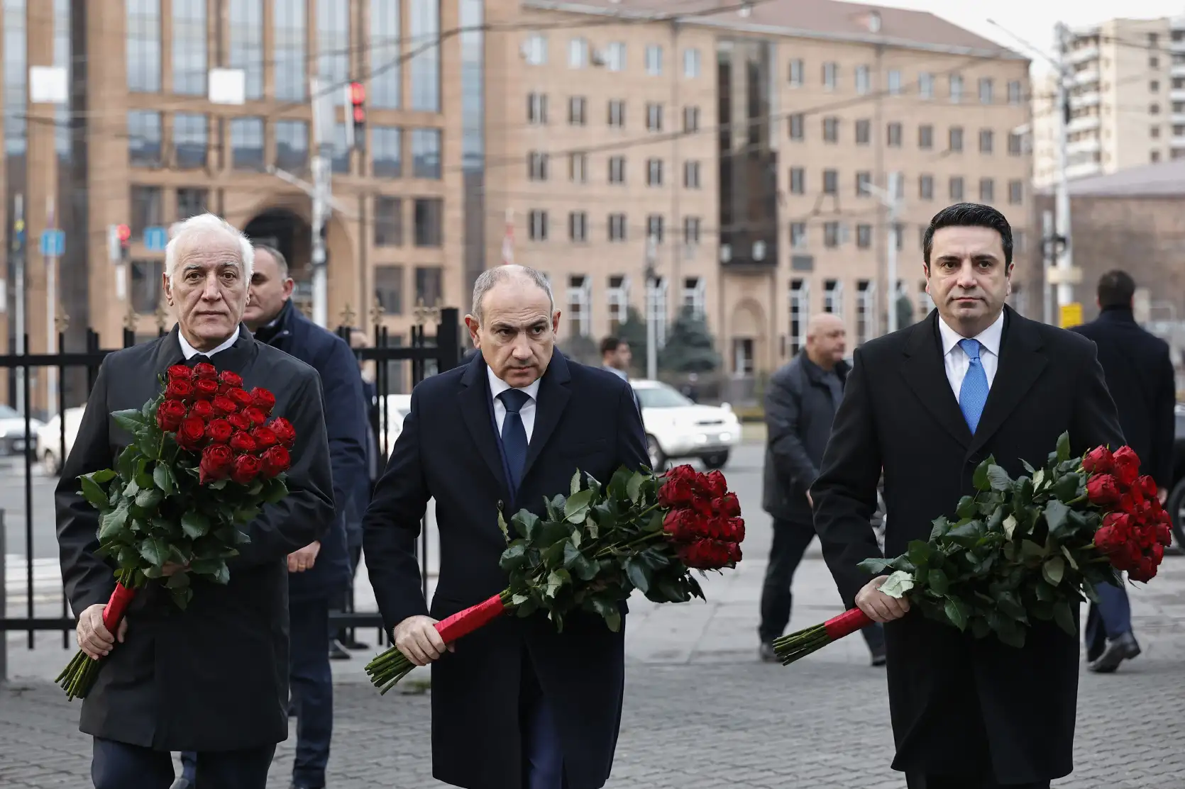 ՀՀ բարձրագույն ղեկավարությունը հարգանքի տուրք է մատուցել Մարտի 1-ի զոհերի հիշատակին